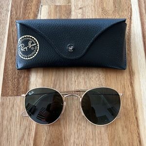 Ray-Ban Round Metal Non-Polarized Sunglasses (Gold / Green)